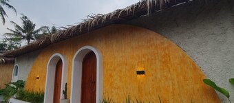 Villa Bale Tentrem Pamungkas