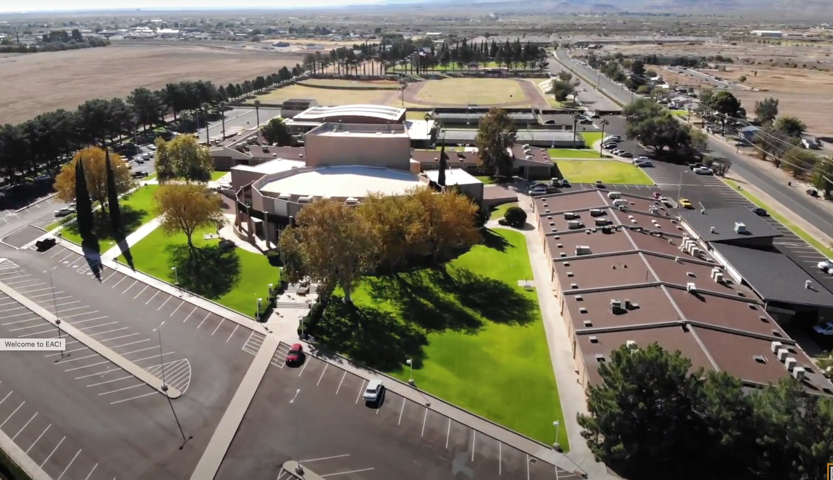 المنشأة من الخارج