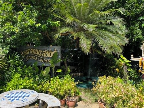 you will find this to be a fantastic blend of location, amenities and value