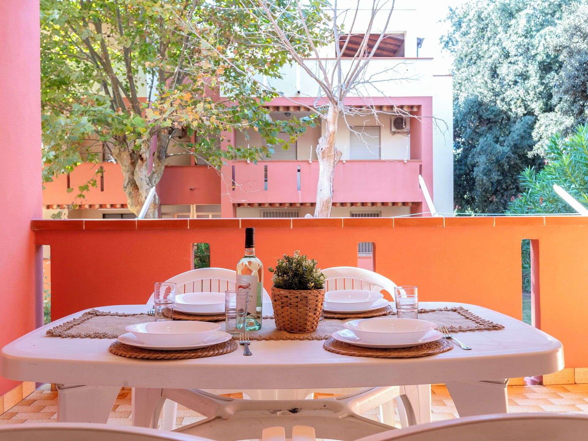 屋外ダイニングエリア