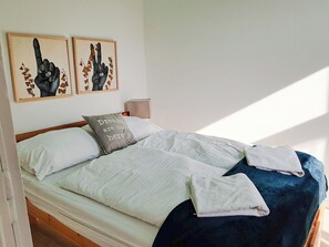 Apartament bàsic | Planxa i posts de planxar i wifi gratuïta 