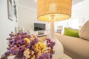 TV - Rosemary House (Tavira)