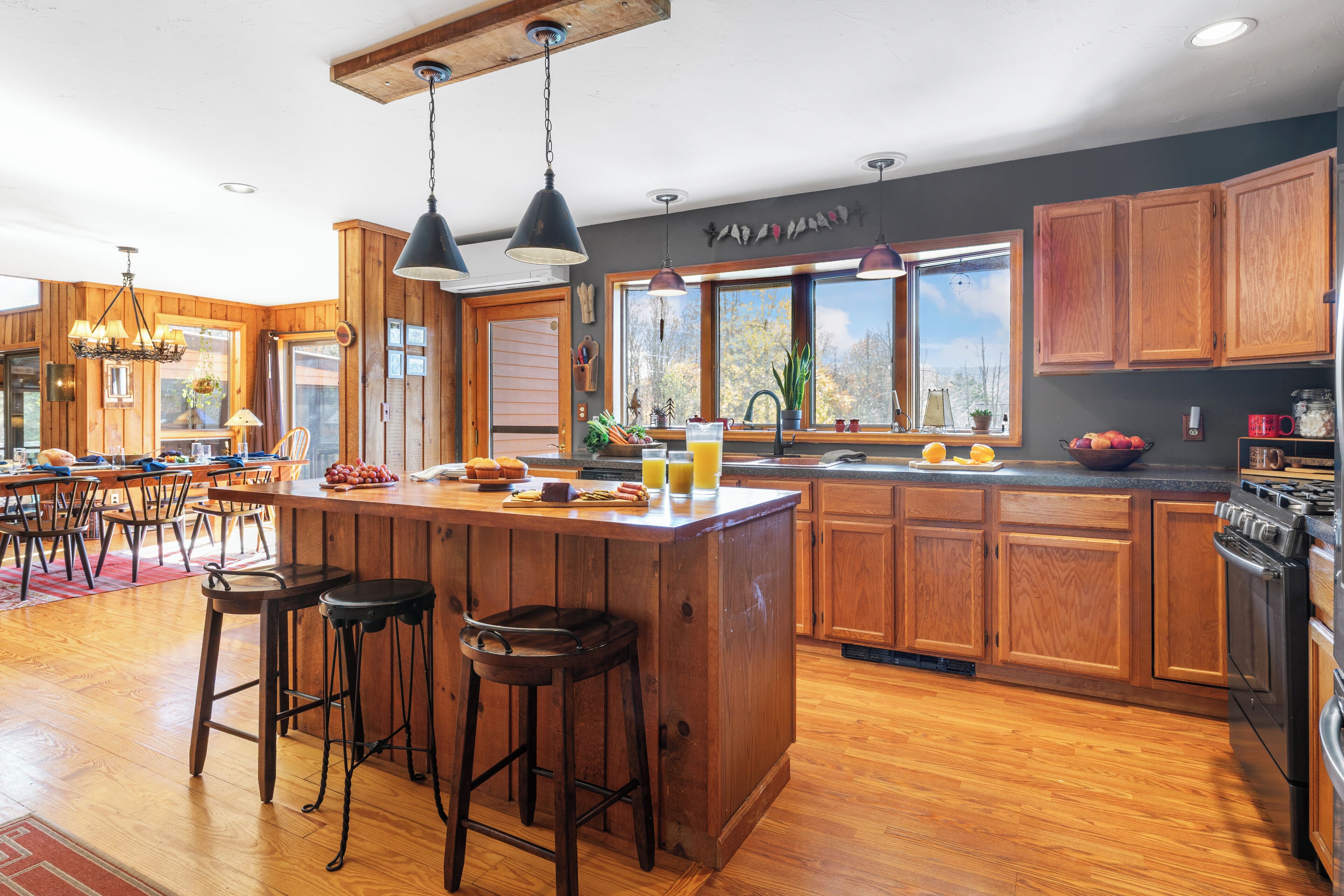 ثلاجة، ميكروويف، فرن، موقد طهي مسطح