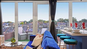 Smart TV - Exclusive 2 Bedroom Flat near Barons Court! (Greater London)