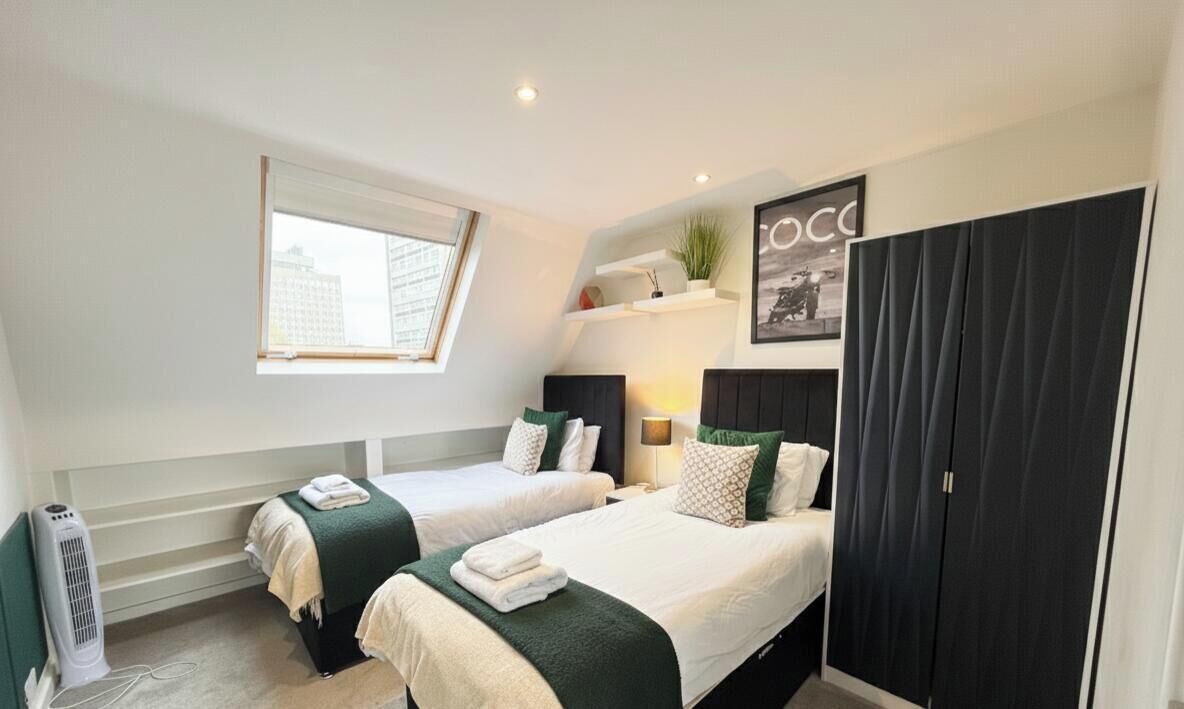 2 chambres, fer et planche à repasser, accès Internet