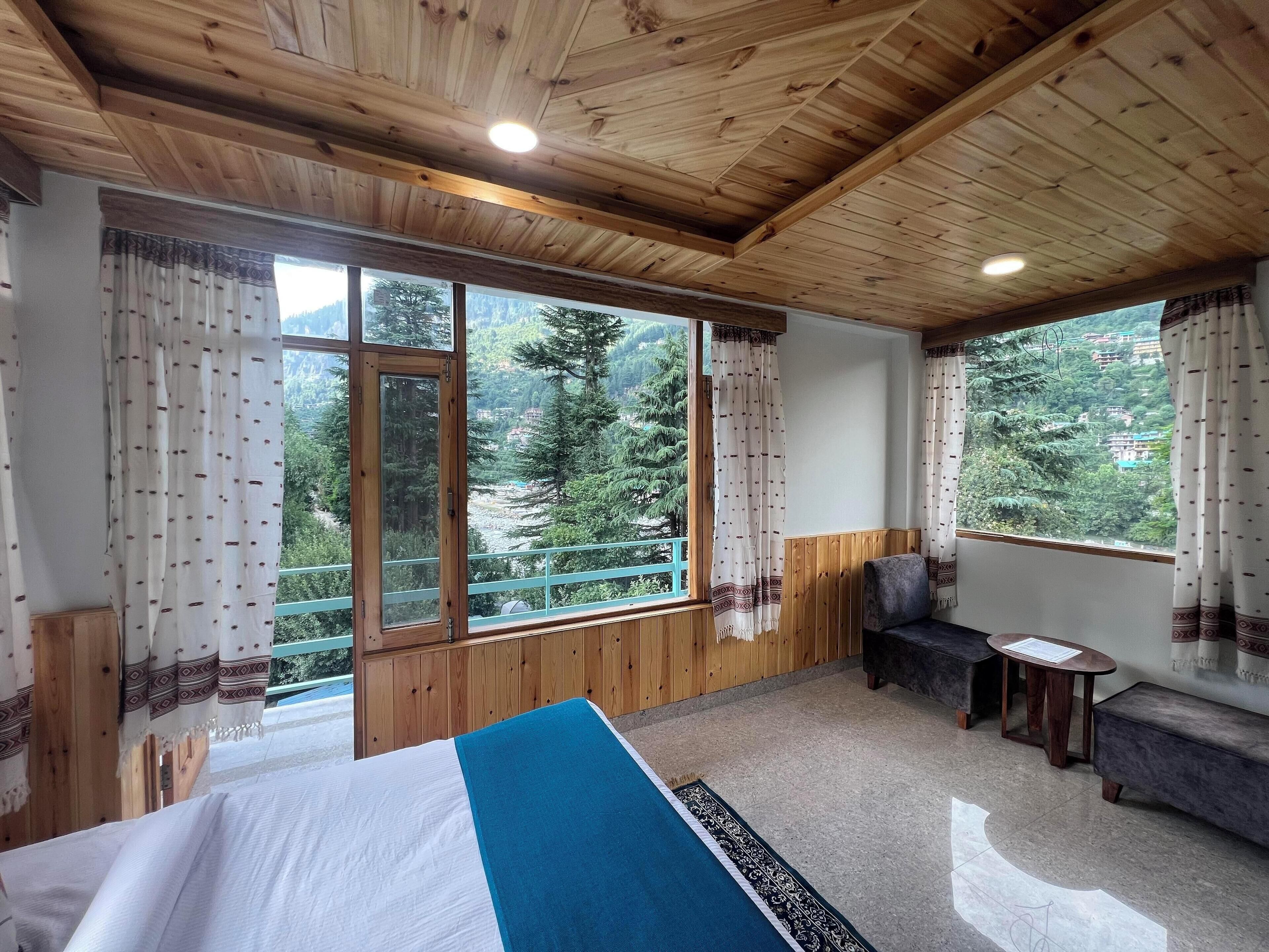 Double Room | Free WiFi