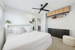 1 bedroom, iron/ironing board, WiFi, bed sheets - Spacious 1-Bed Apartment in Coolangatta (Coolangatta)