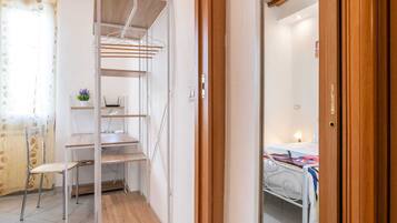 1 Schlafzimmer, Schreibtisch, Bügeleisen/Bügelbrett, kostenloses WLAN