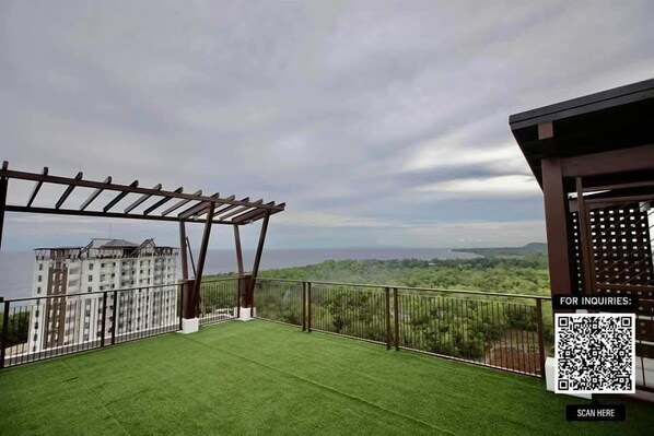 Perhehuoneisto, valtamerinäköala | Terassi/patio