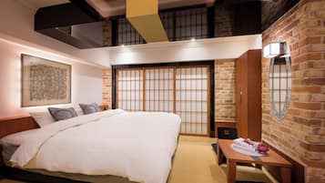 Habitación doble de estilo japonés, para no fumadores | Edredón, caja de seguridad en la habitación y insonorización