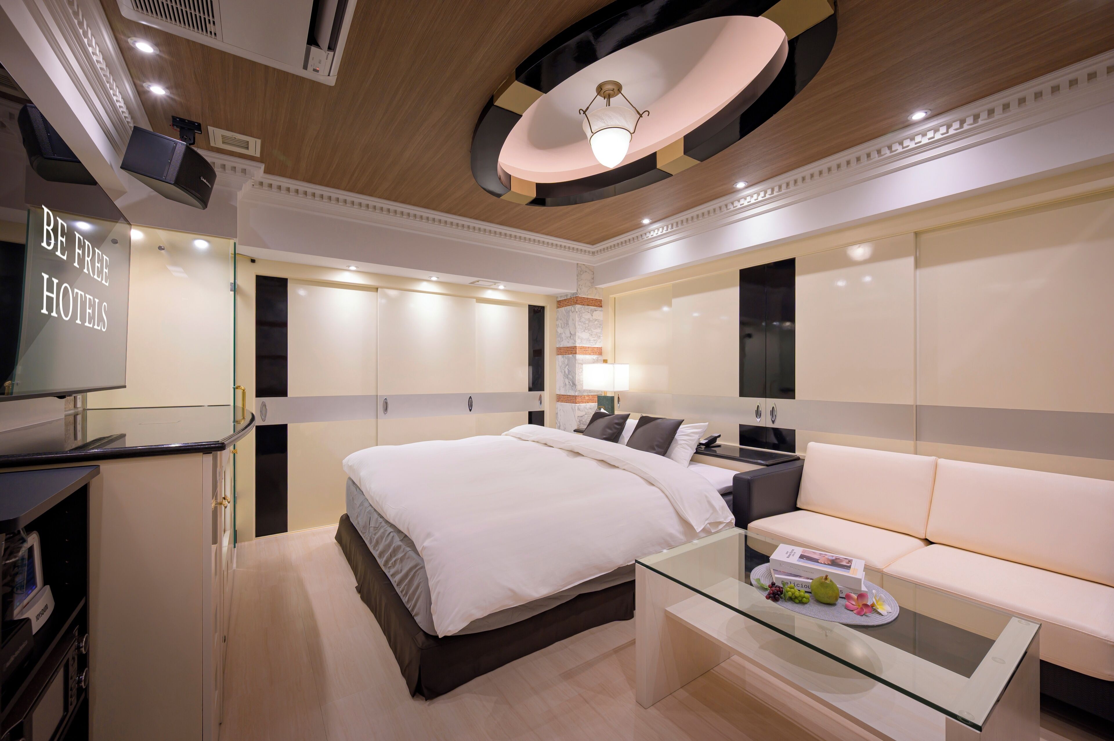 Habitación estándar doble, no fumadores | Edredones de plumas, caja fuerte, sistema de insonorización