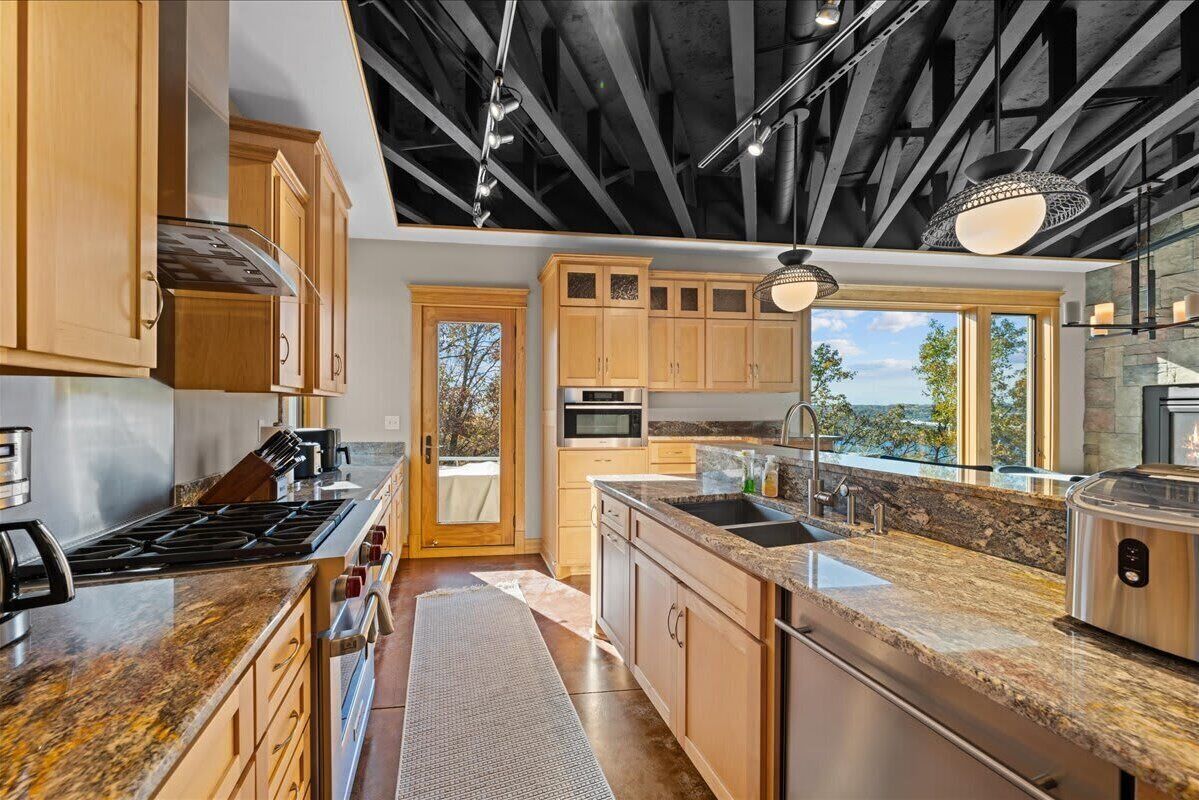 ثلاجة، ميكروويف، فرن، موقد طهي مسطح