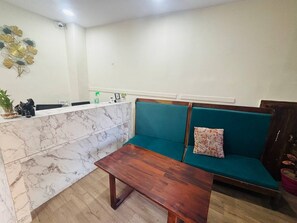 Àrea amb seients del vestíbul