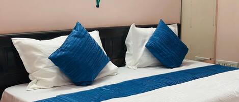 Laptopgeeigneter Arbeitsplatz, kostenloses WLAN