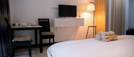 1 quarto, ferros/tábuas de passar roupa, acesso à internet