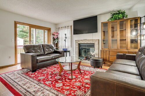 12 Mi to Dtwn St Paul: Extended Stay in Woodbury!