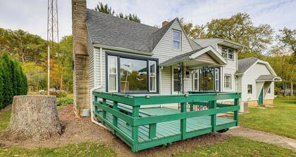 'The Fishtales Riverhouse' Iroquois River Stay!