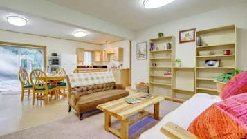 电视、壁炉、电子游戏、书