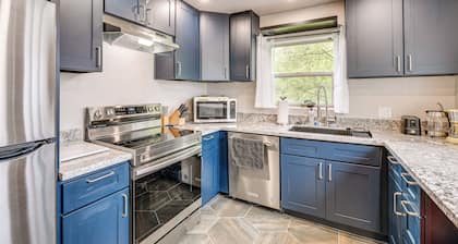 Easily Explore Fair Oaks Village! Unique Condo