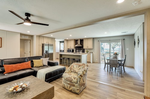 Hunt, Fish & Relax: Rural Retreat in Green Pond