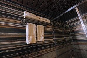 Free toiletries, towels, soap, shampoo