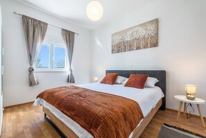 2 bedrooms, iron/ironing board - Family Retreat with Pool in Skabrnja (Škabrnja)