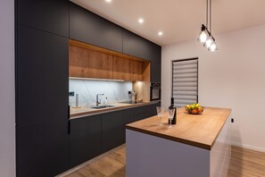 Fridge, microwave, oven, stovetop - Modern Family Villa in Biograd (Biograd na moru)