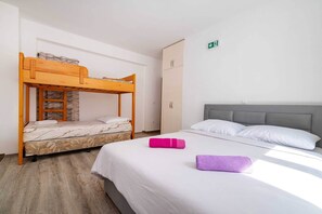 1 bedroom, iron/ironing board, free WiFi - Bright Apartment Close to Zadar Beach (Zadar)
