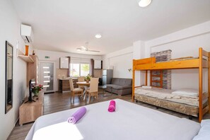 1 bedroom, iron/ironing board, free WiFi - Bright Apartment Close to Zadar Beach (Zadar)