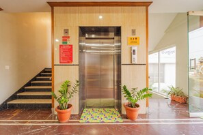 Elevator - Treebo Akshaya Palace Inn (Mysore)