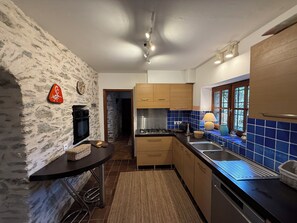 Kühlschrank, Ofen, Herdplatte, Geschirrspüler