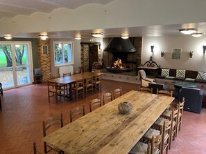 تناول الطعام