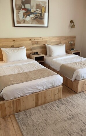 Desk, laptop workspace, free WiFi