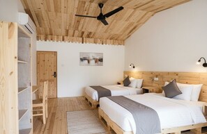 Desk, laptop workspace, free WiFi