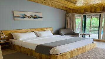 Bureau, espace de travail pour ordinateur portable, Wi-Fi gratuit