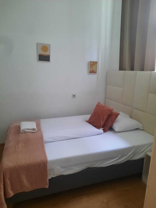 Apartemen Basic | Interior