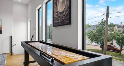 Chic Oaklawn / Dallas Rooftop View / BBQ / Firepit