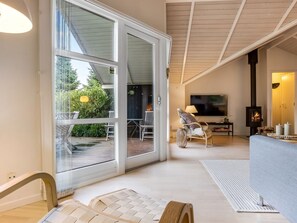 TV, fireplace - "Lirim" - 400m from the sea by Interhome (Væggerløse)