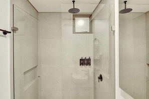 Shower, towels, shampoo - w* | Warm Loft in the Heart of Bogotá (Bogotá)