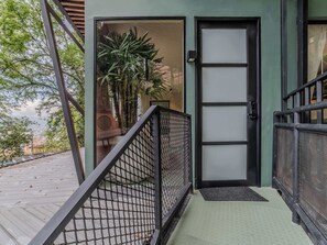 Exterior detail - w* | Engaging Loft w/ Terrace & AC in Poblado (Medellín)