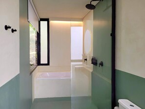 Dutxa, assecador de cabells i tovalloles 