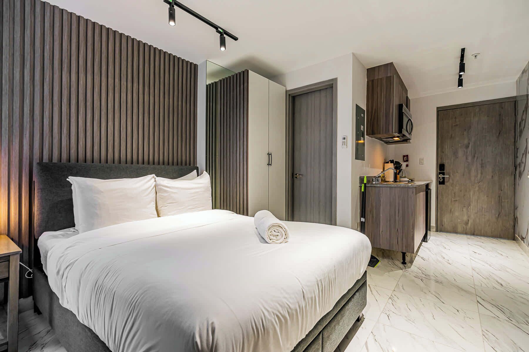1 bedroom, iron/ironing board, WiFi, bed sheets