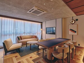 Blackout curtains, iron/ironing board, free WiFi, bed sheets - illi Nuto Shinjuku (Tokyo)