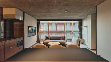 Deluxe Room, Corner