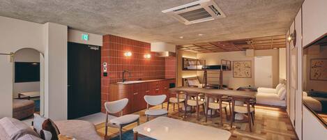 Cortinas blackout, tabla de planchar con plancha y wifi gratis