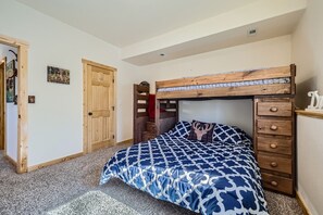 3 habitaciones, cuna de viaje, wifi y ropa de cama