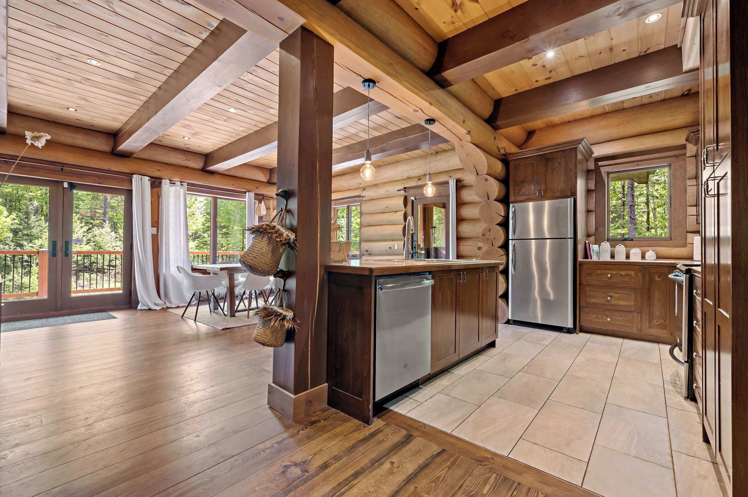 冰箱、微波炉、烤箱、炉灶