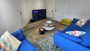 Smart TV, books