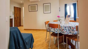 Dining - Tavoleria by Interhome (Pisa)