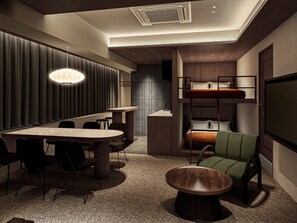 デラックス スタジオスイート | デスク、ノートパソコン用作業スペース、アイロン / アイロン台、WiFi (無料)